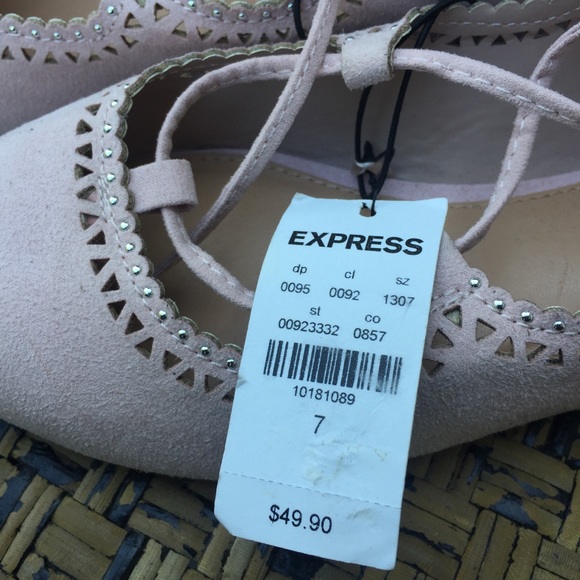 NEW Express Size 7 Rose Pink Pointed Flats - Picture 2 of 7